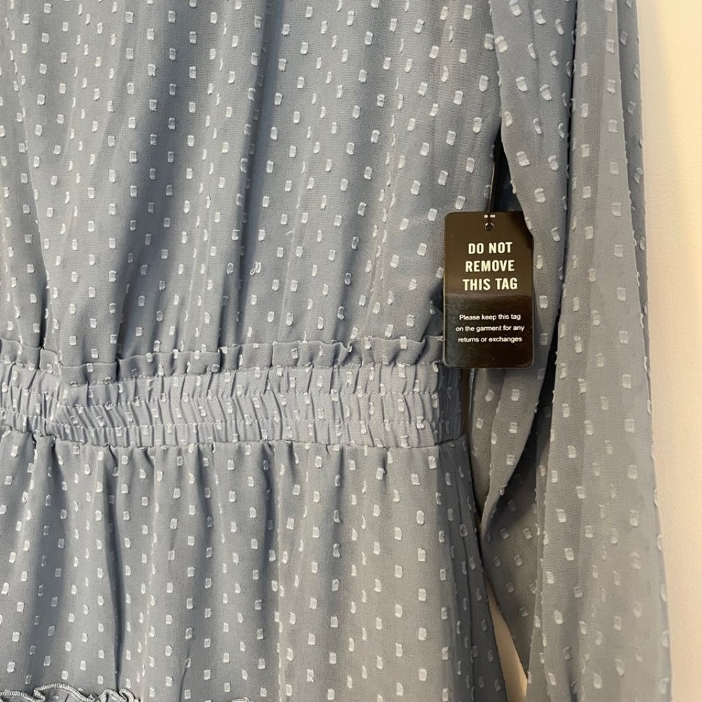Express Dress - Picture 2 of 3